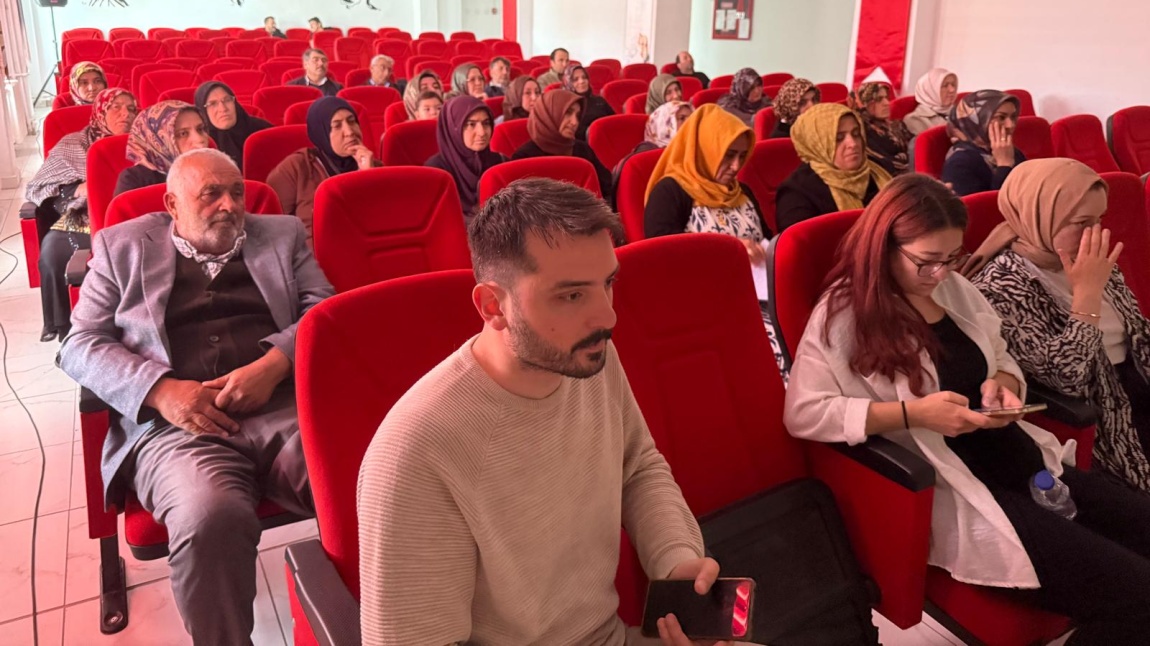 2024-2025 Eğitim Öğretim Yılı 2. Dönem Veli Toplantımızı Gerçekleştirdik. 